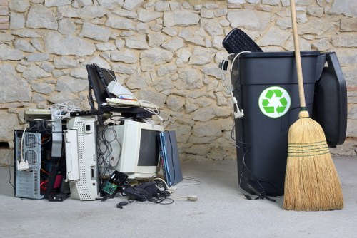 Local equipment used for efficient waste clearance